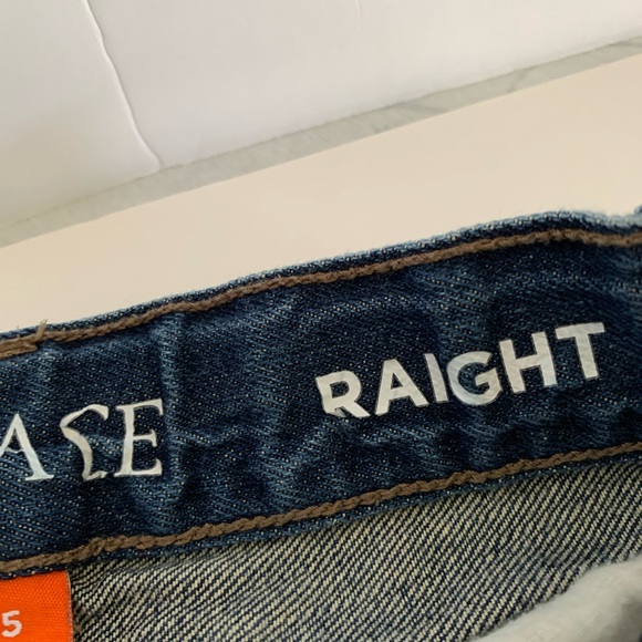 The Children’s Place Size 5 blue jeans. Adjustable waist. - Picture 3 of 7